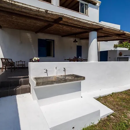 La Casa Del Geologo Stromboli